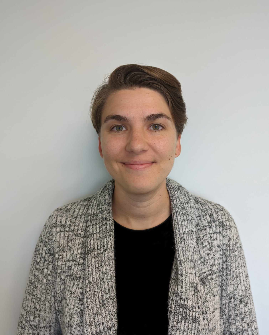 Allegra Netten, Pronouns: she/her and they/them